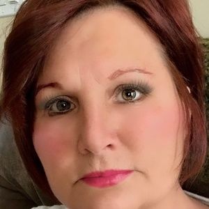 Meet your Posher, Dena